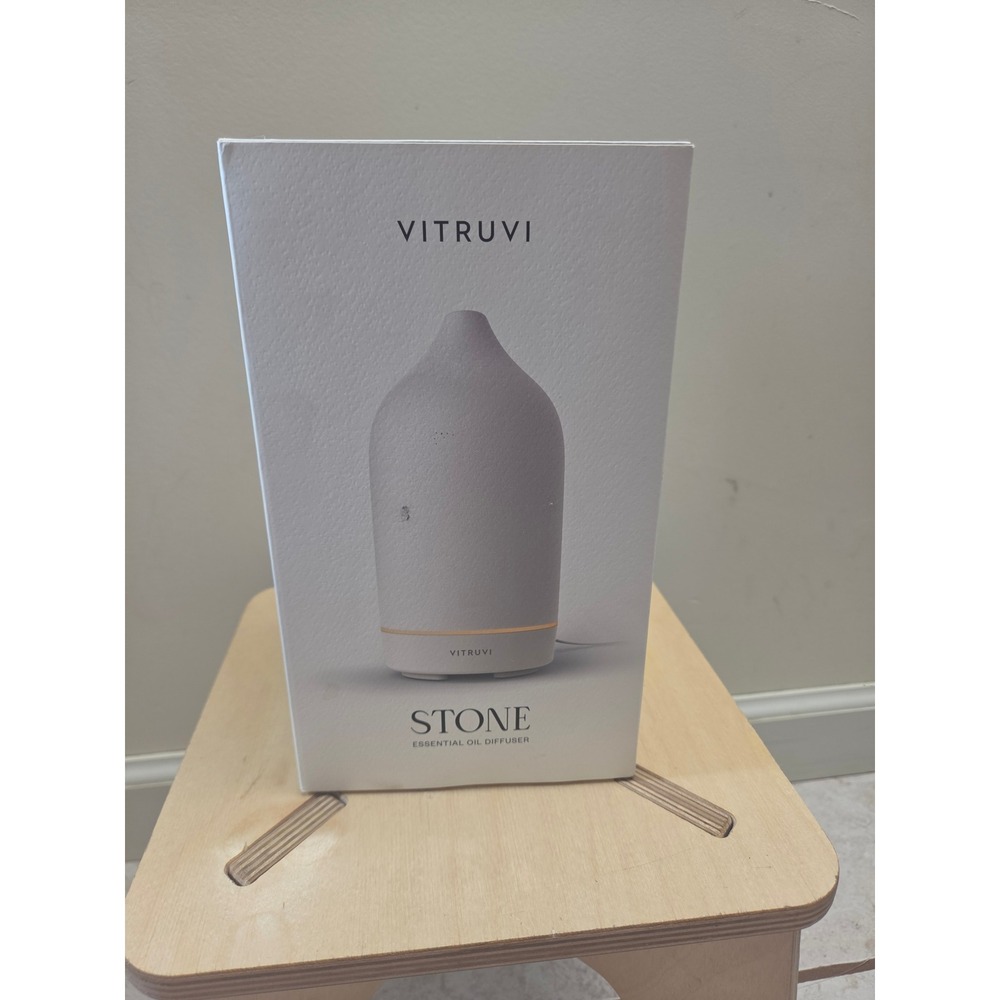 Vitruvi Stone Essential Oil Diffuser White Matte Ceramic Ultrasonic 500 sq ft